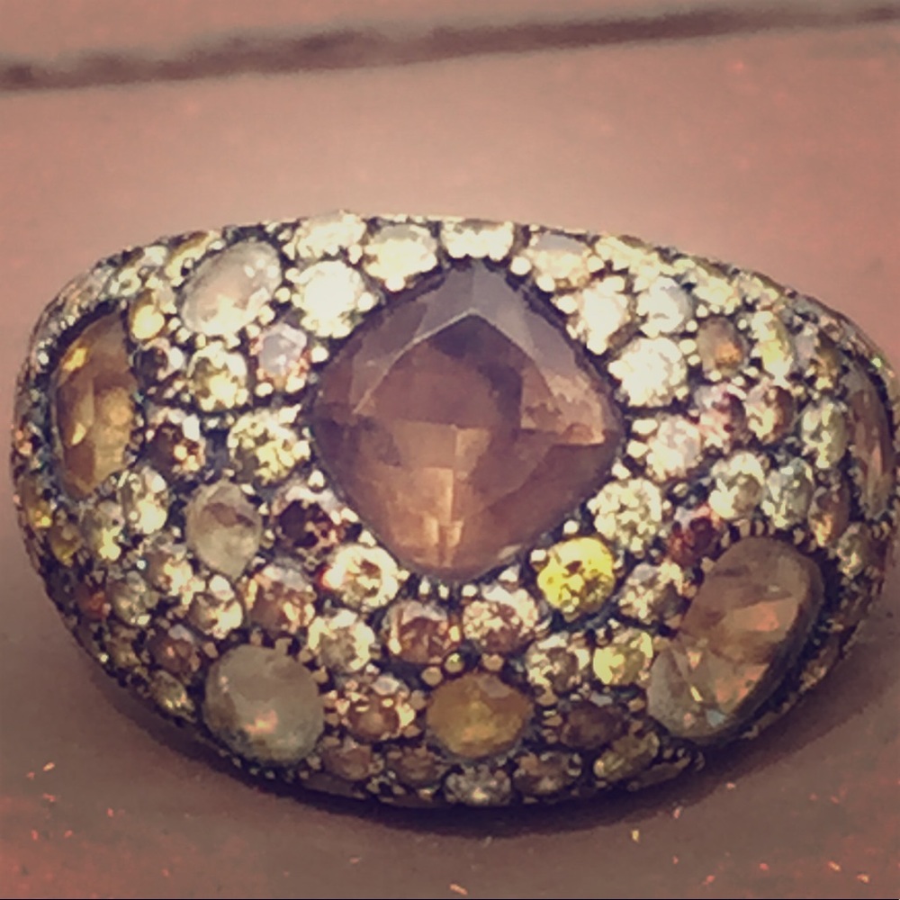 18 kt encrusted diamond and quartz Ring